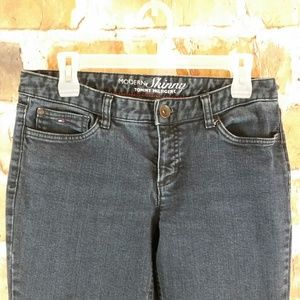 TOMMY HILFIGER MODERN SKINNY JEANS SIZE 8